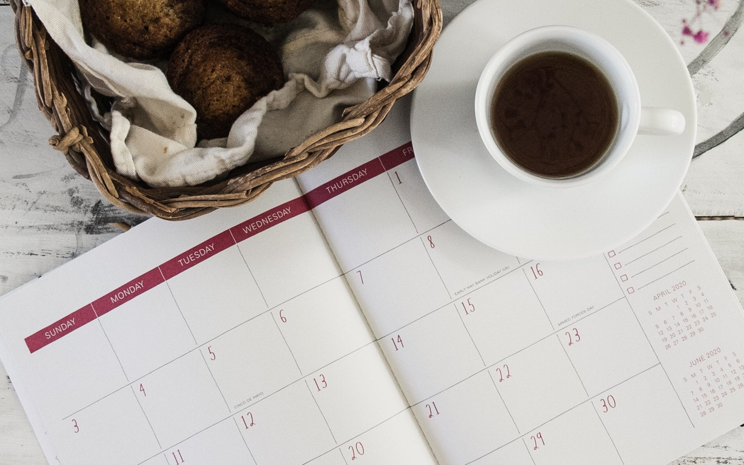 How to make 6 figures online in 12 months or LESS 3 key tactics every entrepreneur should know