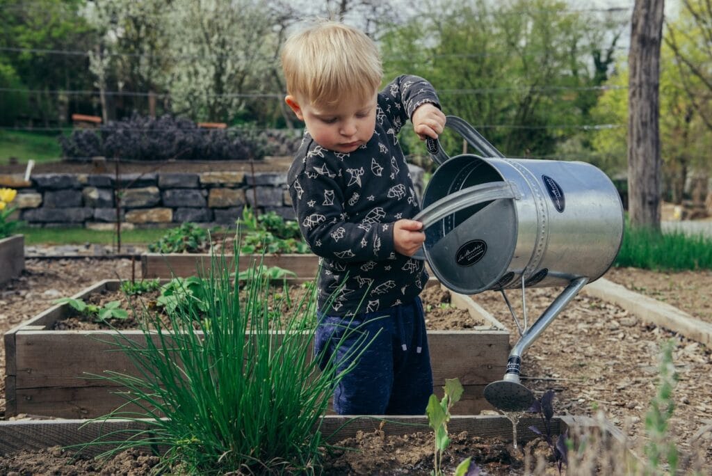 How To Make Money Fast As A Kid: 25 Easy  Ways to Start