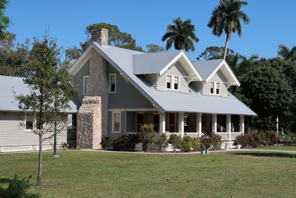 Should I Buy a House Now? (5 Guidelines & Perfect Timing Tips)