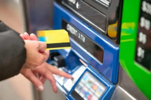 How to Build Credit (& never worry about it again)