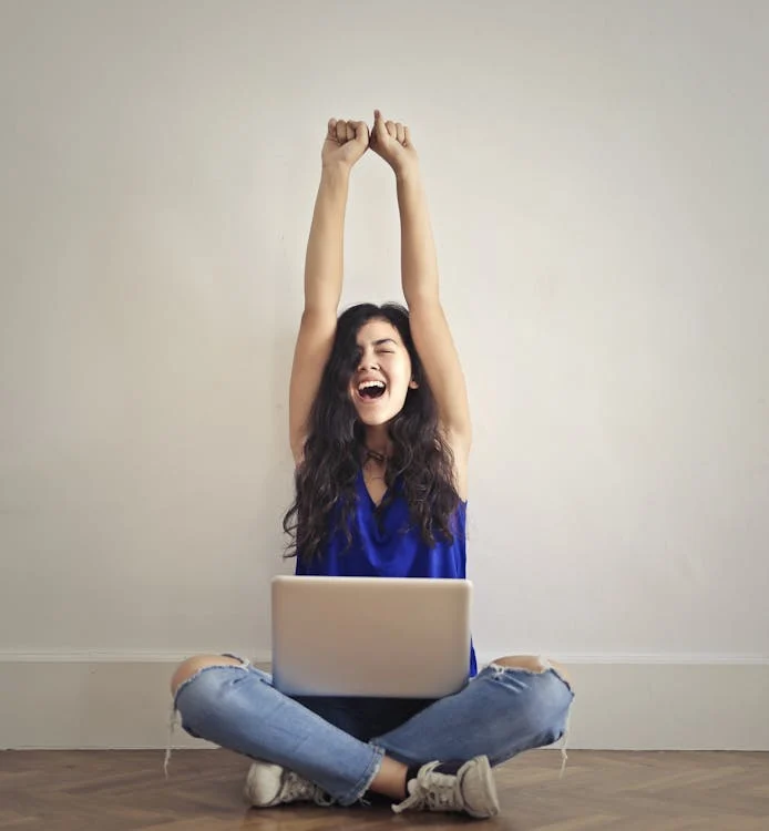 How to Be Your Own Boss (5 tips to escape the 9-to-5 grind)