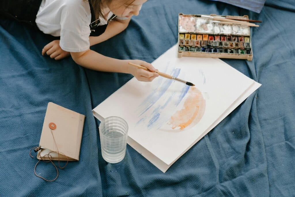 How To Be More Creative: 6 Stress-Free Strategies (for anyone)