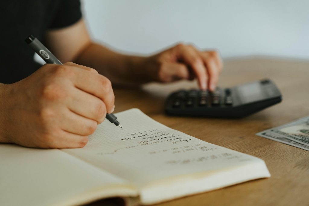 How To Make Extra Money While Working Full Time