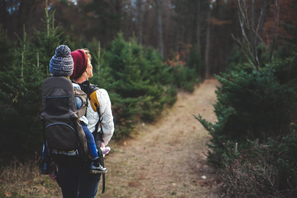 3 Businesses That Run Themselves (+ how my business does it)