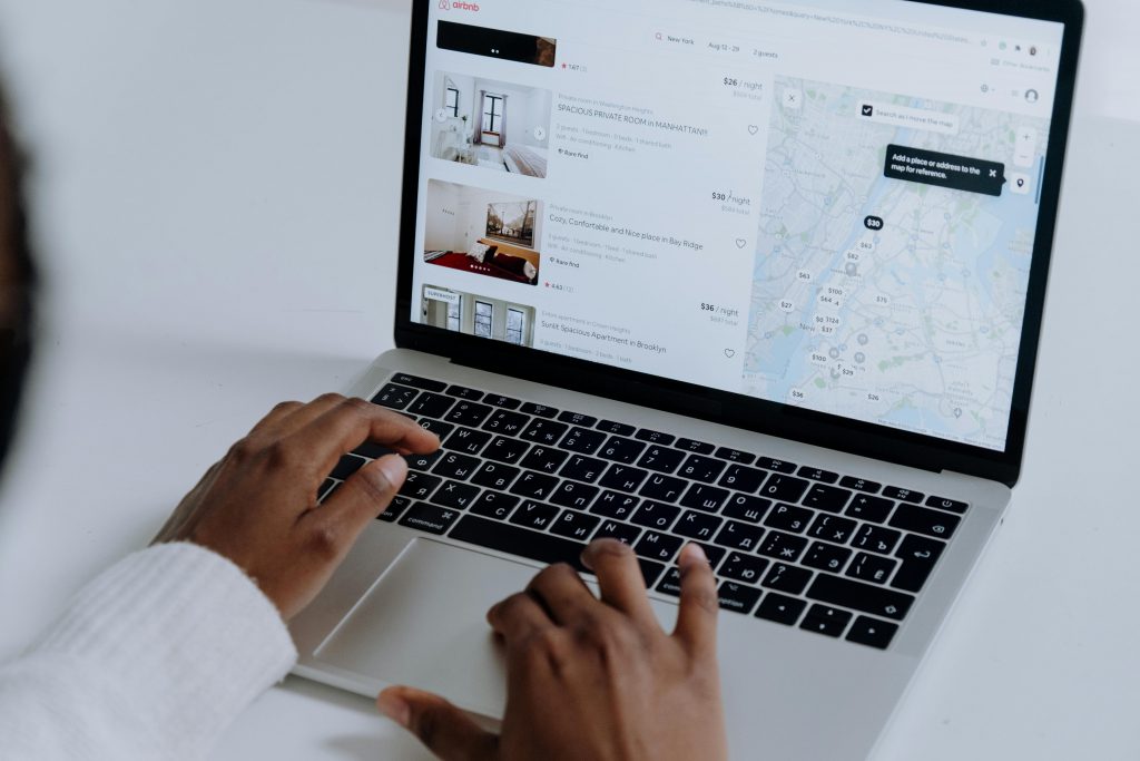 How to Make Money with Airbnb (Even Without Owning Property)